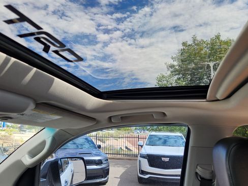 Used 2017 Toyota Tundra Limited image 15