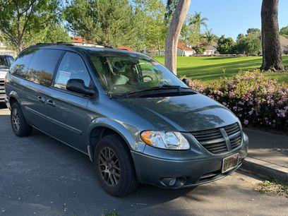 Used 2006 Dodge Grand Caravan SXT
