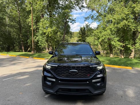 Used 2021 Ford Explorer ST w/ Equipment Group 401A AWD/4WD image 8