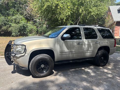 Used 2010 Chevrolet Tahoe LTZ image 25