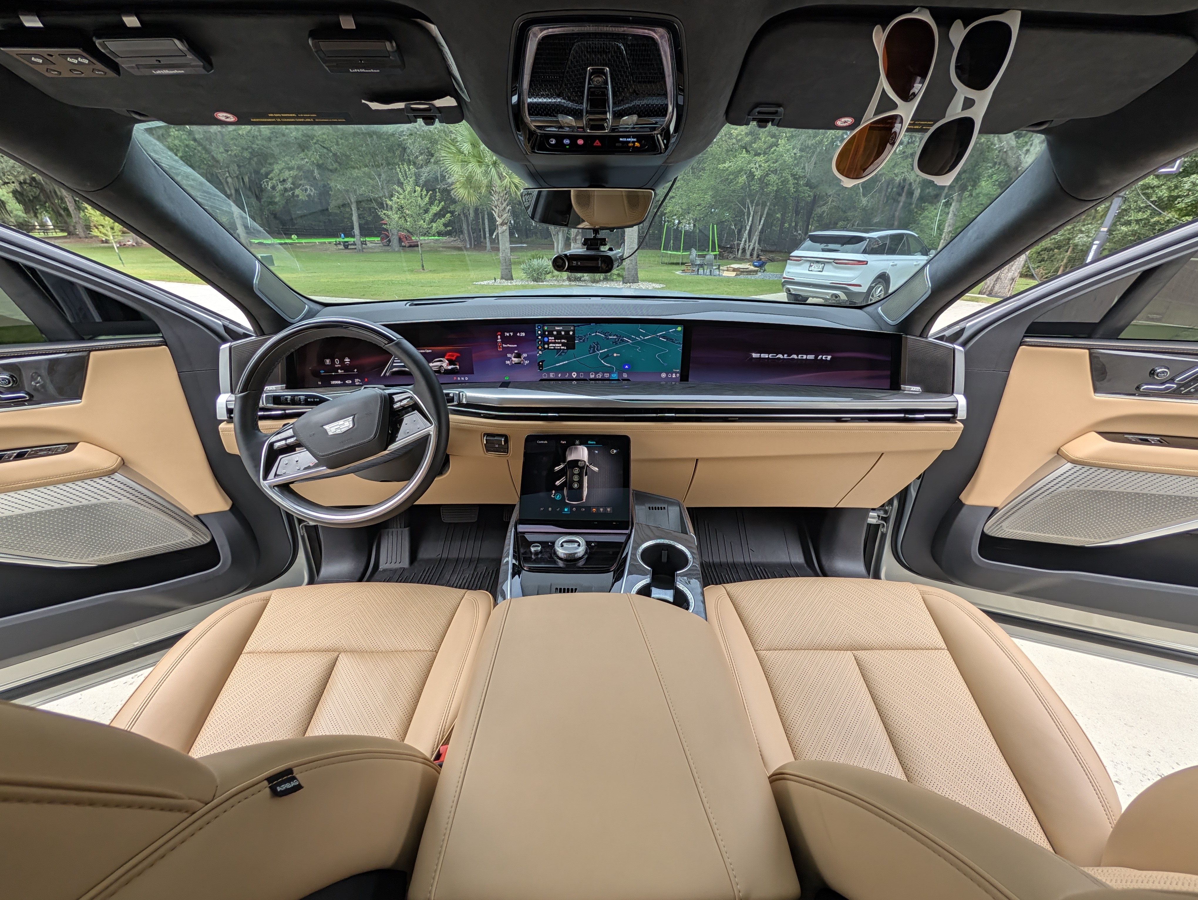 Used 2025 Cadillac Escalade IQ Sport 2 AWD/4WD image 12