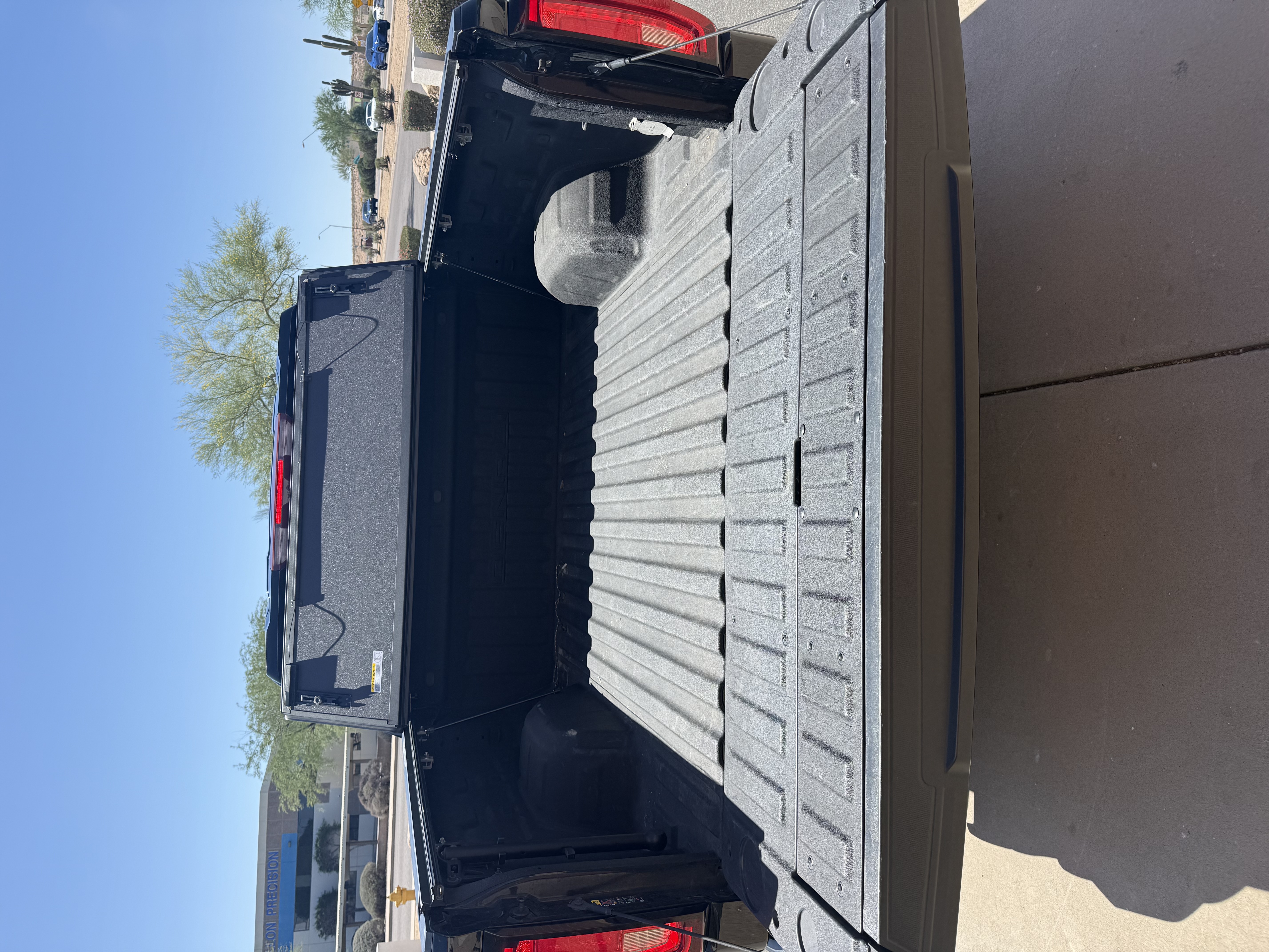 Used 2023 GMC Sierra 1500 Denali w/ Denali Reserve Package AWD/4WD image 13