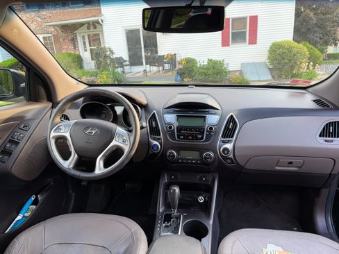 Used 2013 Hyundai Tucson Limited FWD image 15