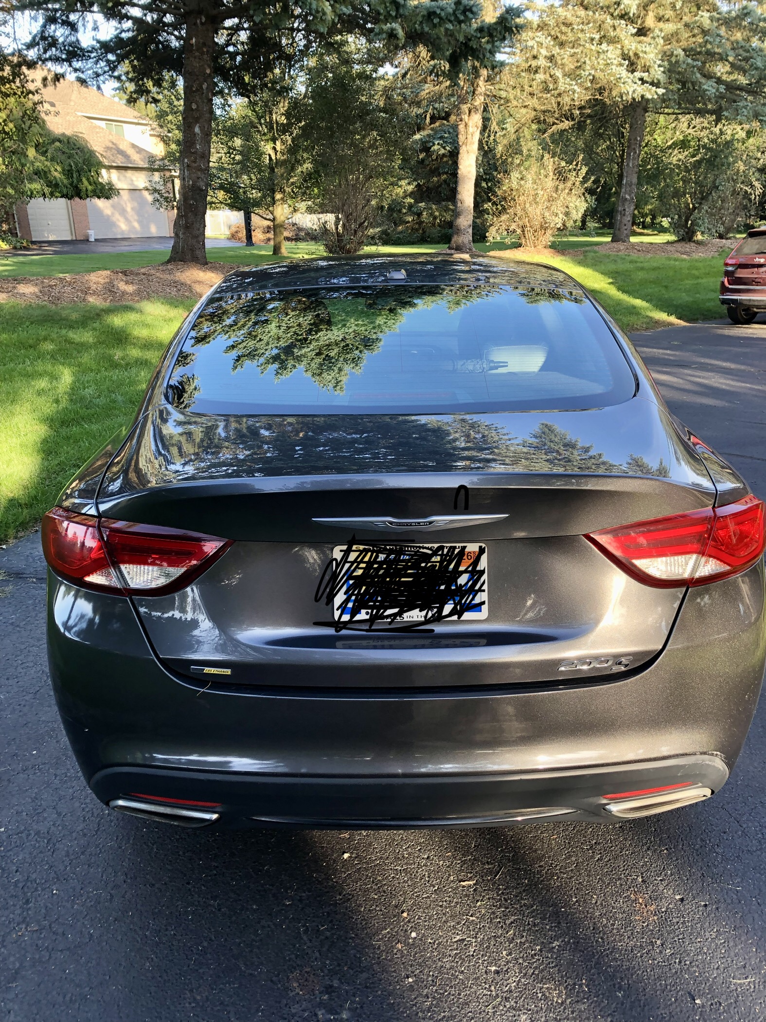 Used 2015 Chrysler 200 S FWD image 5