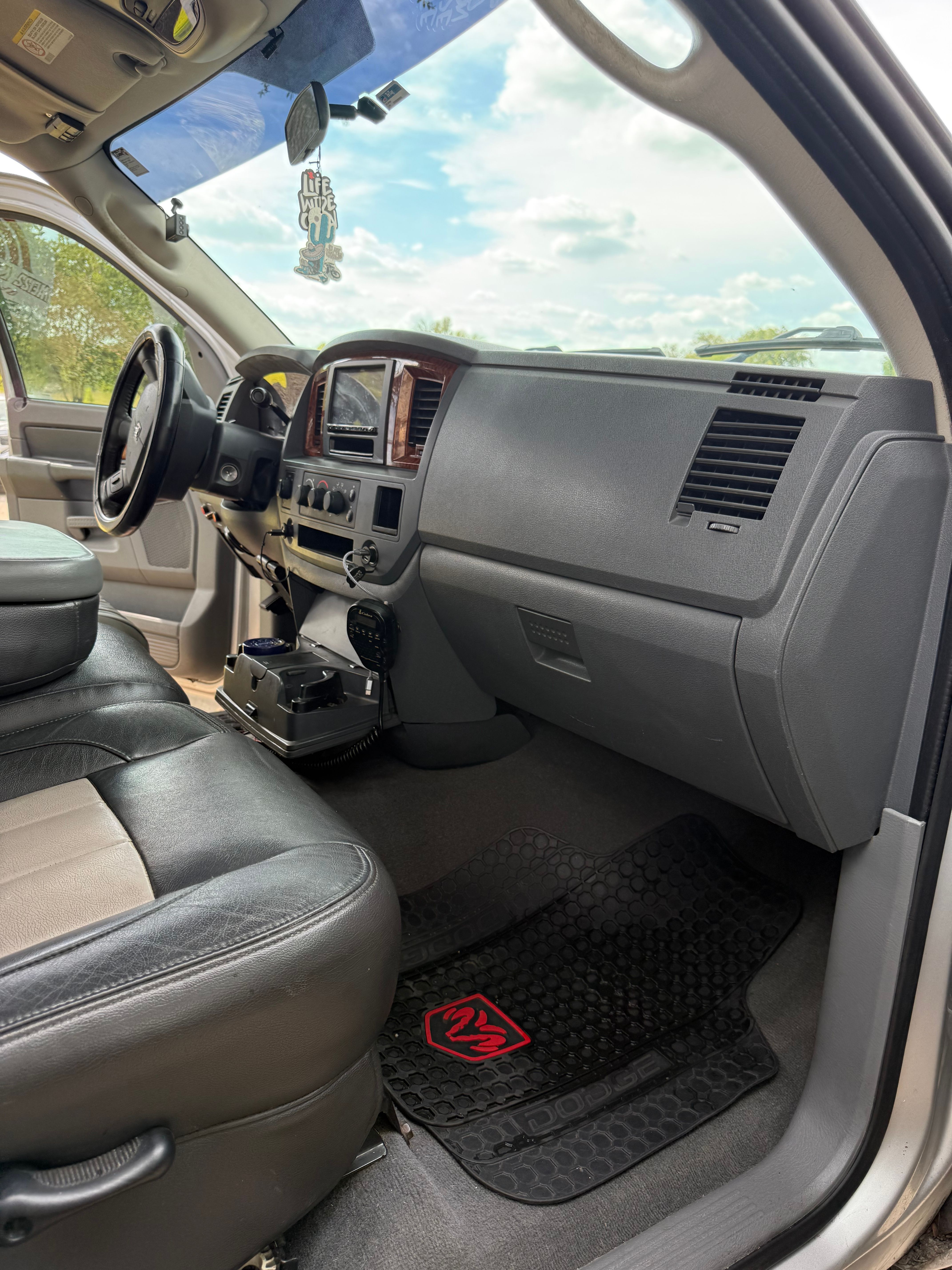 Used 2006 Dodge Ram 3500 Truck SLT AWD/4WD image 14