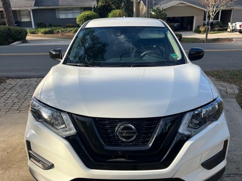 Used 2020 Nissan Rogue S image 4