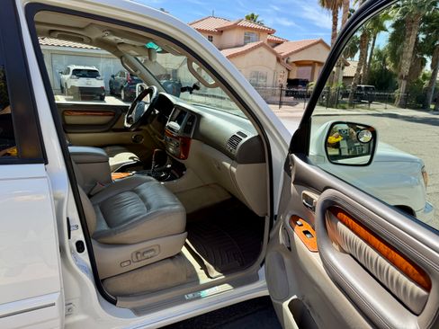 Used 2004 Lexus LX 470 4WD image 15