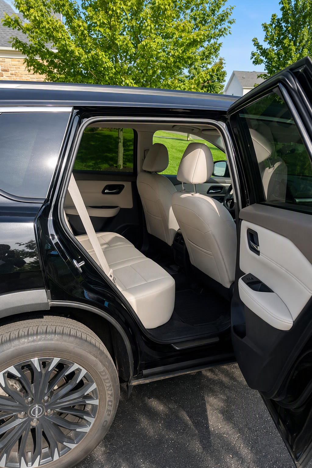 Used 2026 Nissan Rogue Dark Armor AWD/4WD image 16