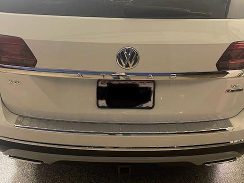 Used 2018 Volkswagen Atlas SEL Premium image 8