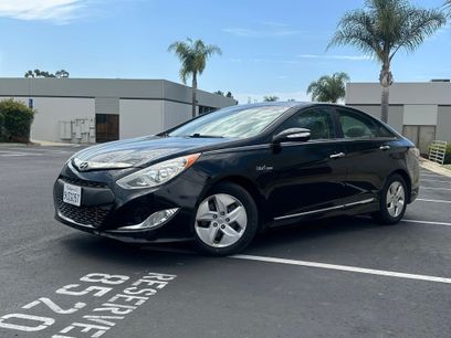 Used 2012 Hyundai Sonata Hybrid w/ Leather Pkg