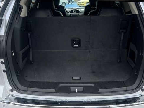 Used 2016 Buick Enclave Premium image 8
