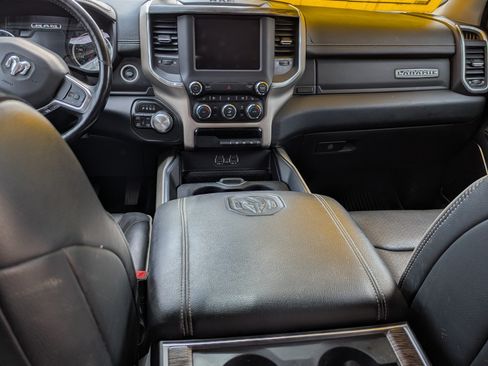 Used 2020 RAM 1500 Laramie image 12