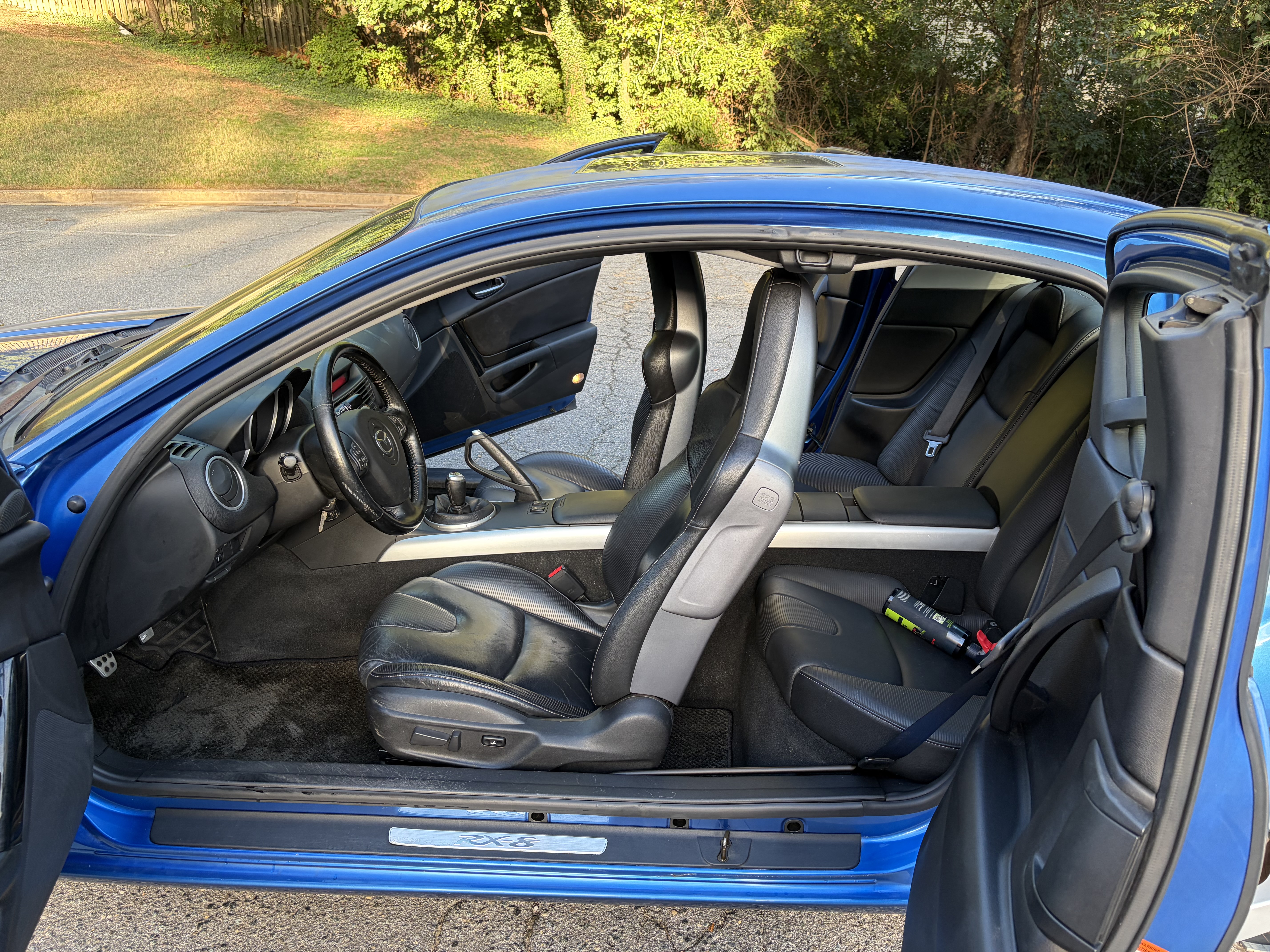 Used 2004 MAZDA RX-8 w/ MT Grand Touring Pkg RWD image 13