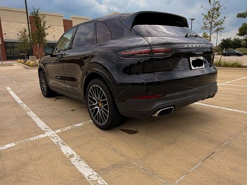Used 2019 Porsche Cayenne AWD/4WD image 6