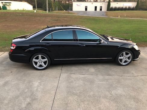 Used 2007 Mercedes-Benz S 550 S 550 Sedan 4D image 2