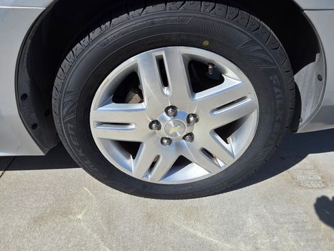 Used 2012 Chevrolet Impala LT w/ LT Sunroof Package image 6