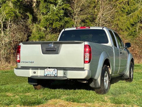 Used 2019 Nissan Frontier S image 4