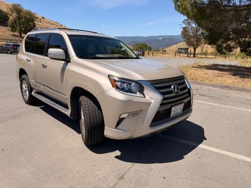 Used 2016 Lexus GX 460 w/ Premium Package AWD/4WD image 1