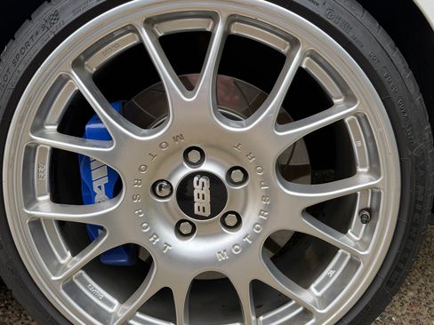 Used 2008 Volkswagen R32 AWD/4WD image 8