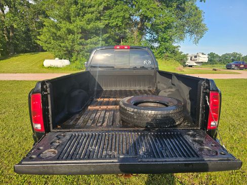 Used 2004 Dodge Ram 3500 Truck SLT w/ Trailer Tow Group AWD/4WD image 8