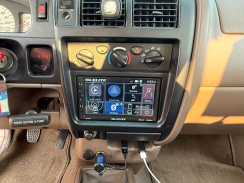 Used 2002 Toyota Tacoma 4x4 Xtracab V6 image 24