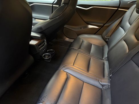 Used 2017 Tesla Model S 75 RWD image 9