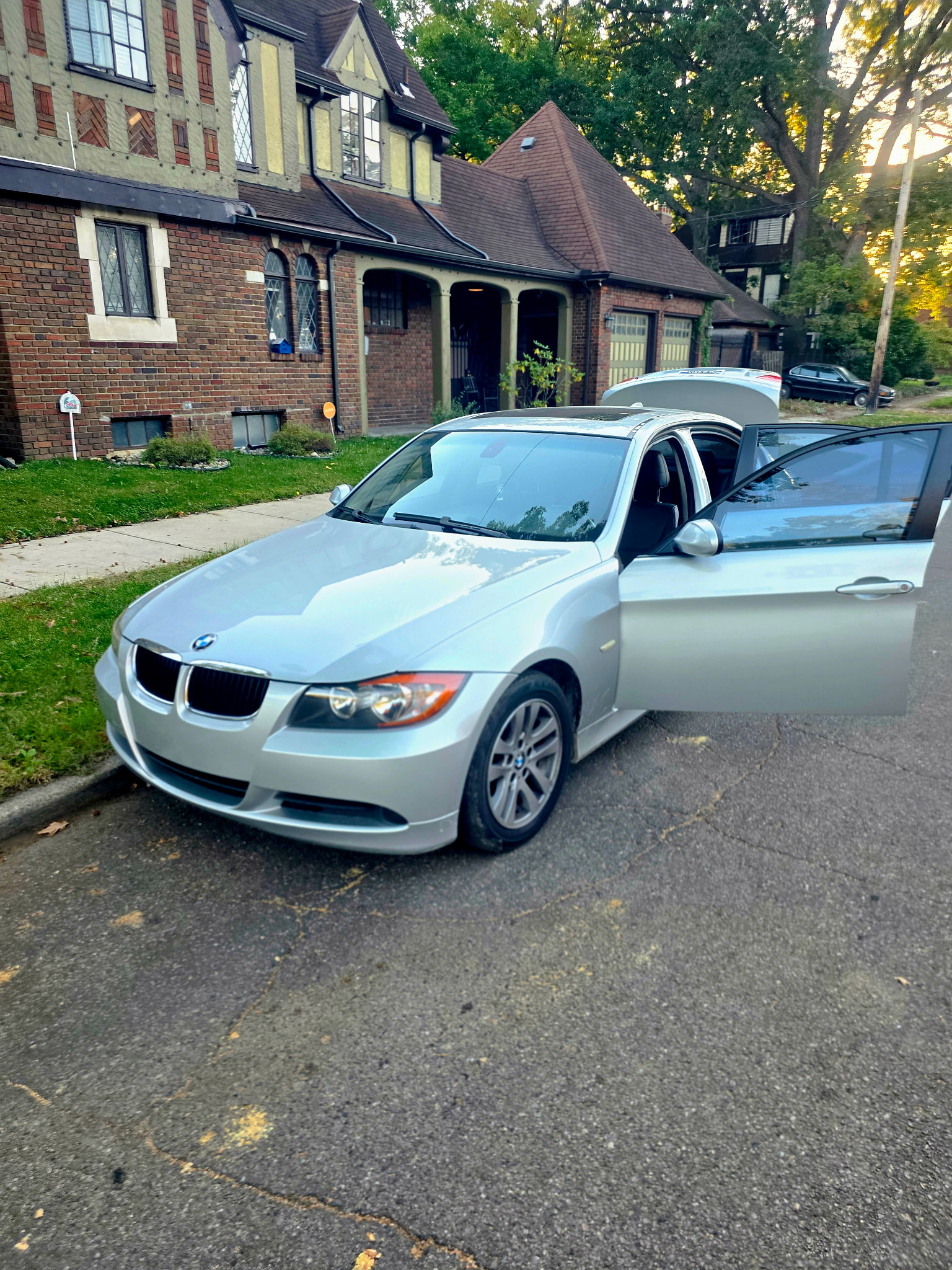 Used 2006 BMW 325i Sedan RWD image 20