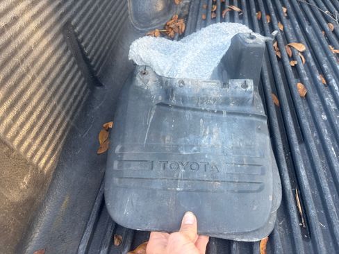 Used 2000 Toyota Tundra SR5 image 9