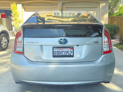 Used 2014 Toyota Prius Two image 15