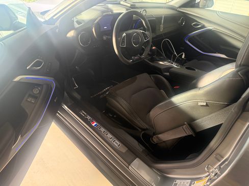 Used 2022 Chevrolet Camaro SS RWD image 18