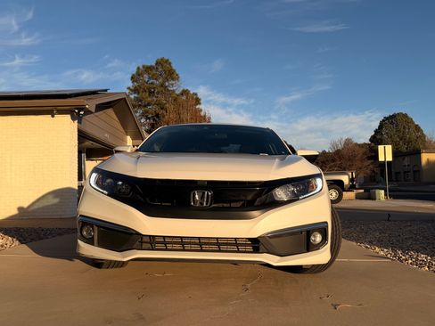 Used 2019 Honda Civic EX image 16