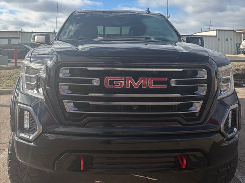 Used 2021 GMC Sierra 1500 AT4 w/ AT4 Premium Package image 2