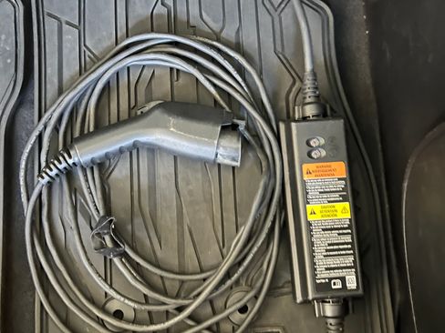 Used 2017 Chevrolet Volt LT image 16