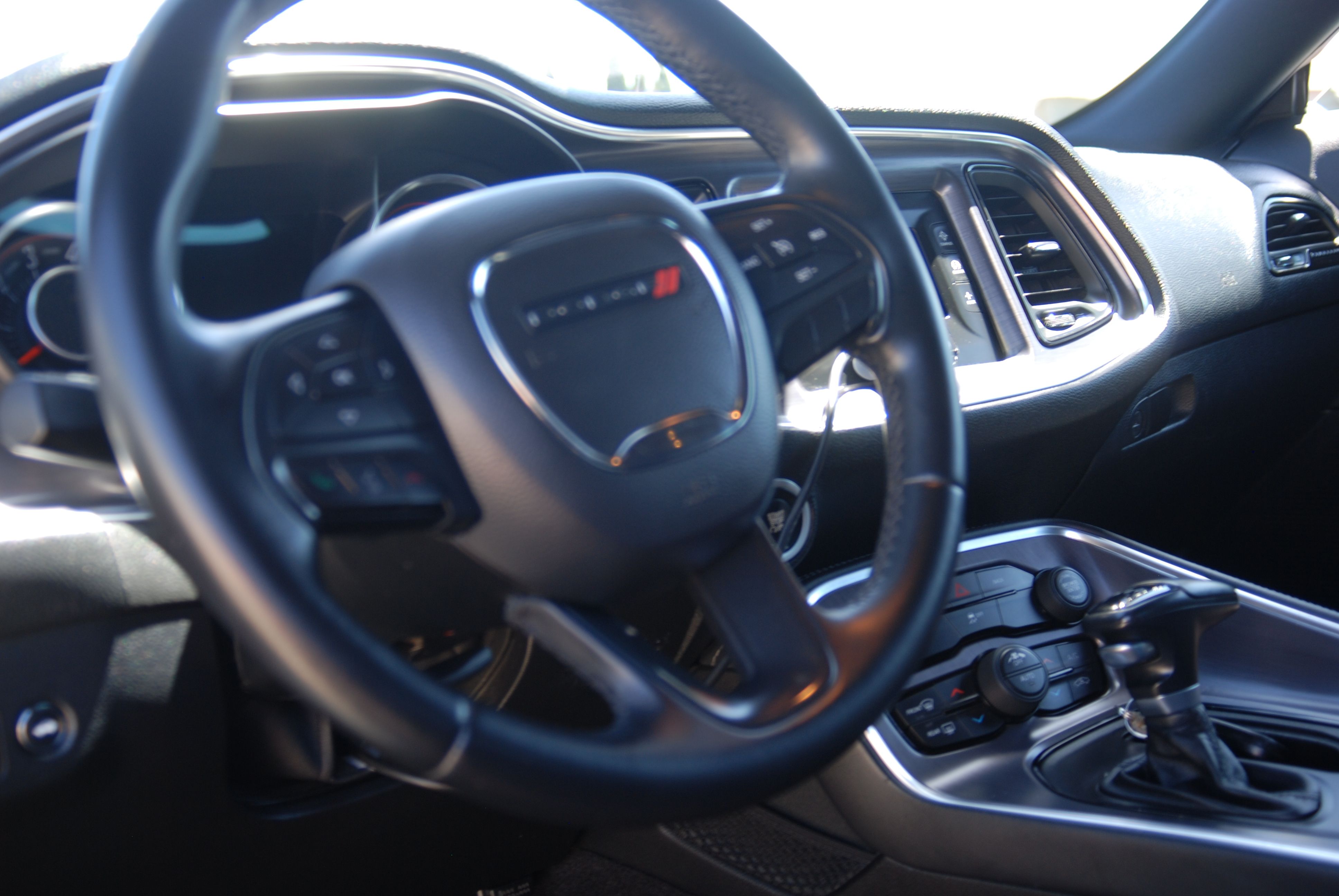 Used 2016 Dodge Challenger SXT RWD image 21