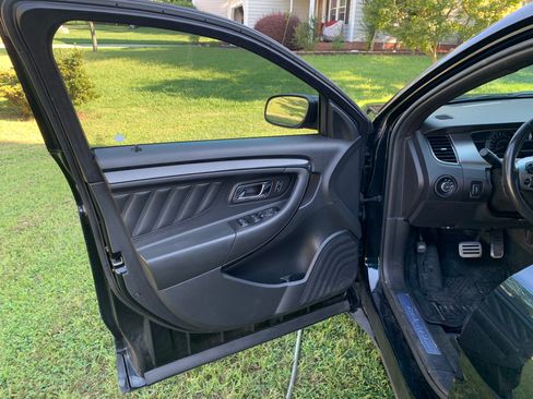 Used 2014 Ford Taurus SHO w/ Equipment Group 401A image 23