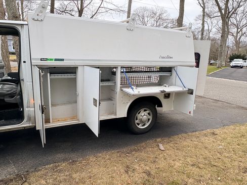 Used 2012 Ford E-350 and Econoline 350 Super Duty w/ PWR Locks & Windows Group image 22