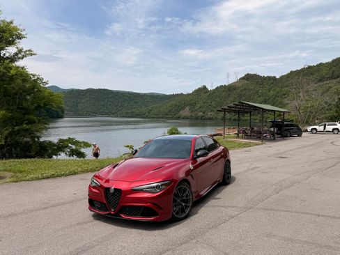 Used 2022 Alfa Romeo Giulia Quadrifoglio w/ Active Assist Plus Package RWD image 4