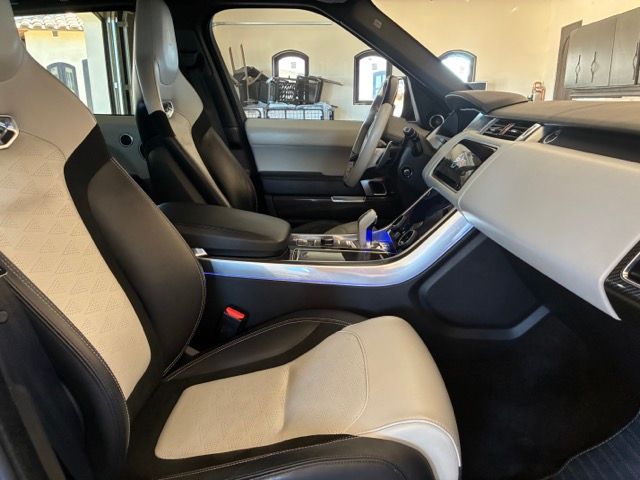 Used 2018 Land Rover Range Rover Sport SVR AWD/4WD image 4