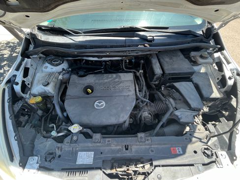 Used 2012 MAZDA MAZDA5 Sport FWD image 19