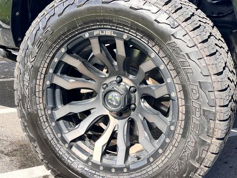 Used 2019 RAM 1500 Limited image 10