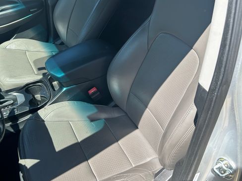 Used 2015 Hyundai Santa Fe Sport w/ Option Group 04 FWD image 15