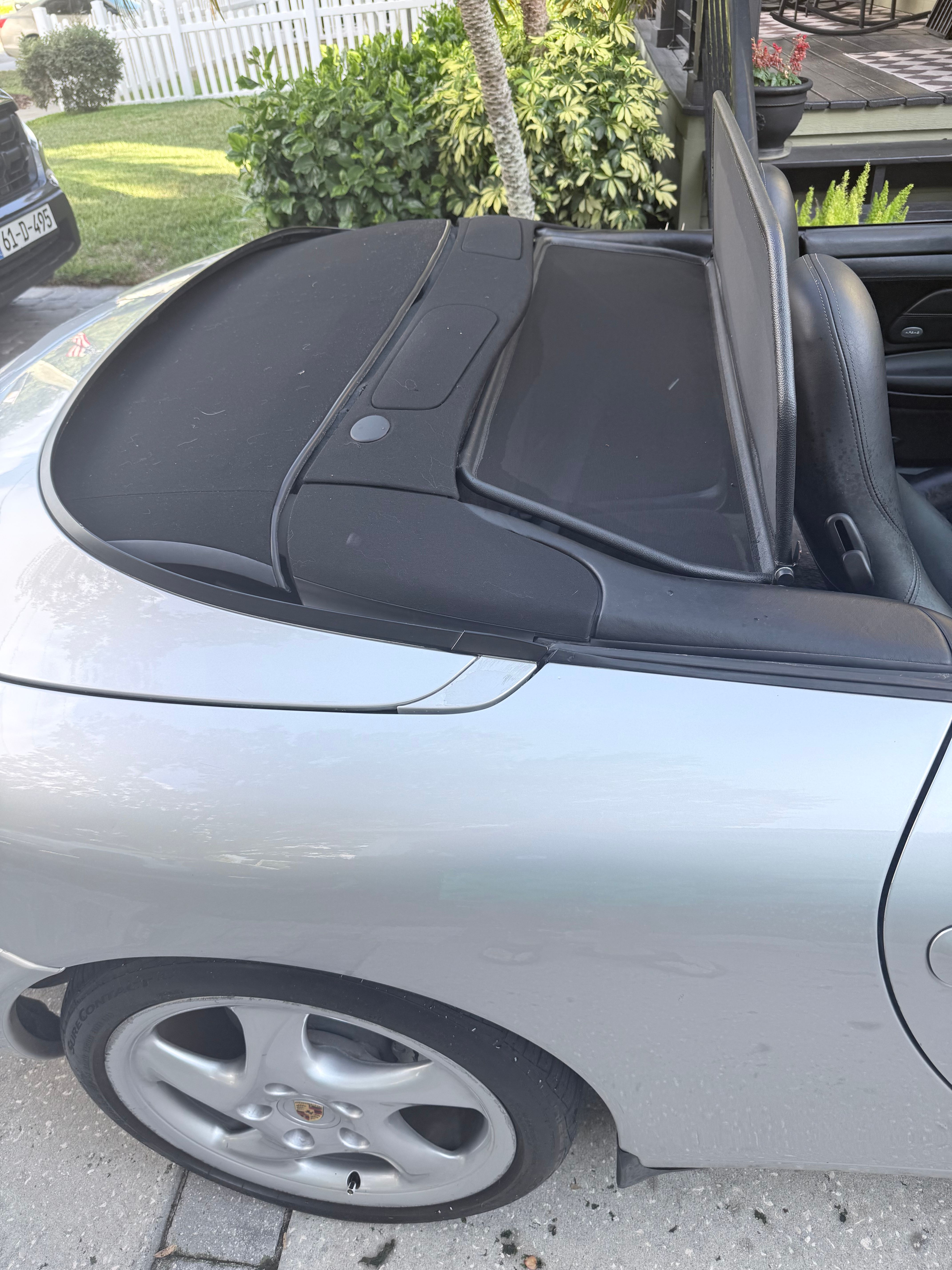 Used 2000 Porsche 911 Cabriolet image 9