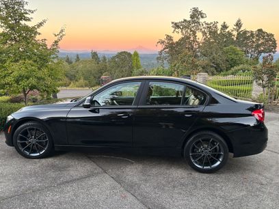 Used 2017 BMW 320i xDrive Sedan
