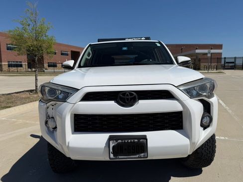Used 2015 Toyota 4Runner SR5 Premium image 10