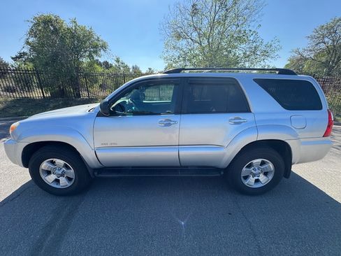 Used 2008 Toyota 4Runner Sport image 4