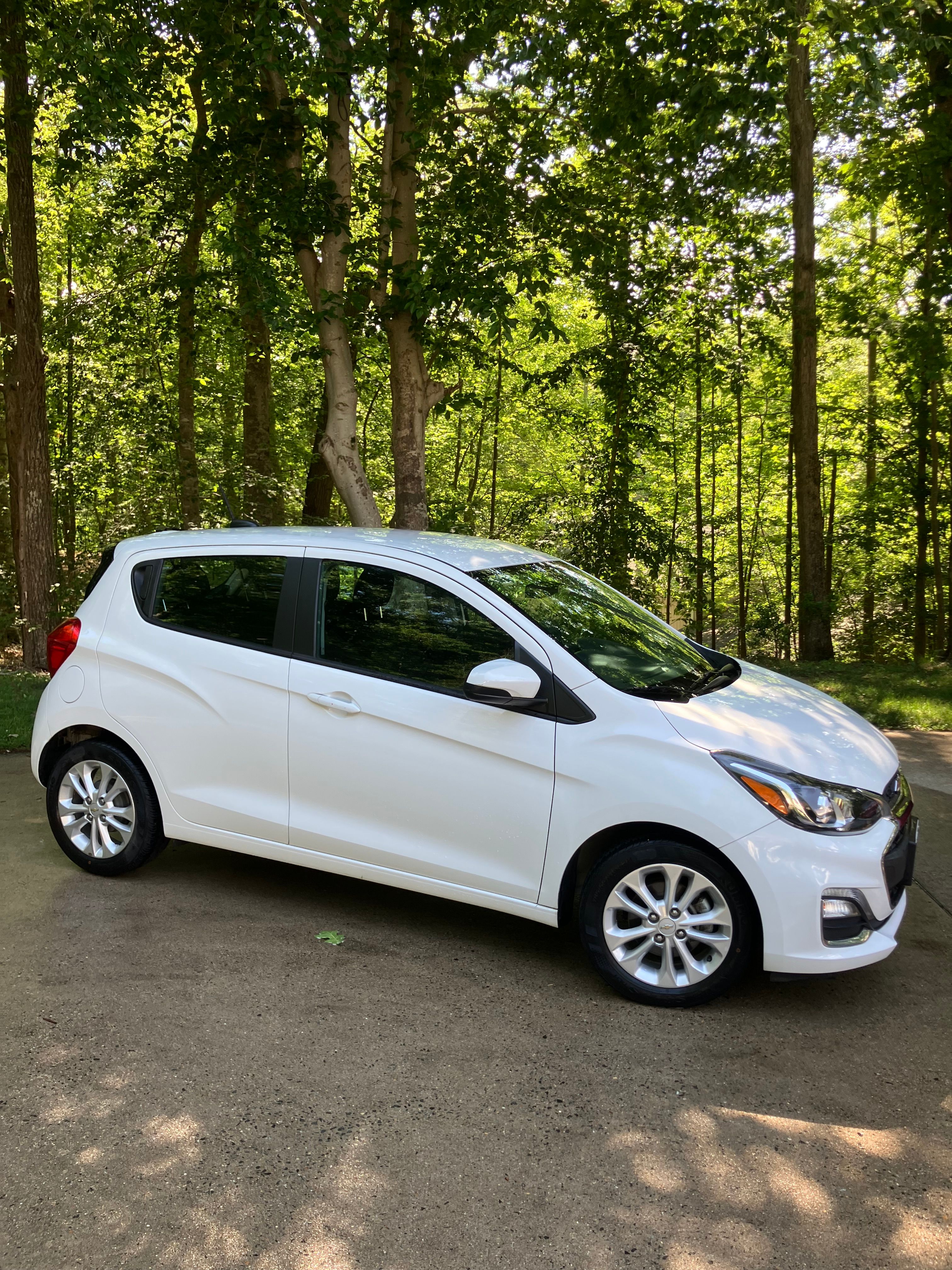 Used 2022 Chevrolet Spark LT FWD image 2