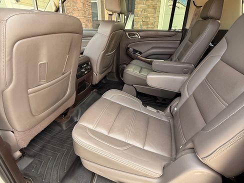 Used 2015 GMC Yukon XL Denali w/ Touring Package image 12