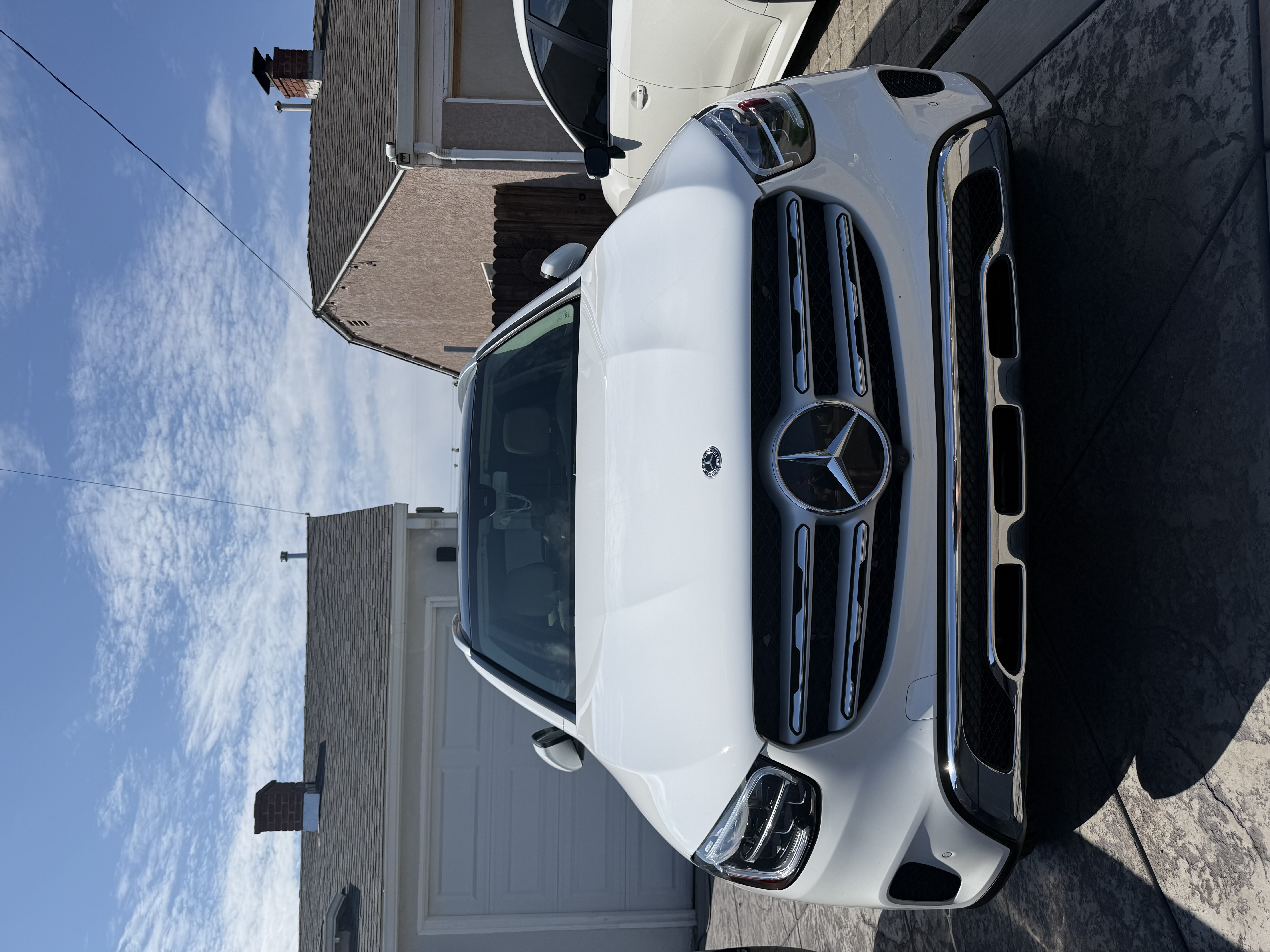 Used 2020 Mercedes-Benz GLC 350e 4MATIC image 4