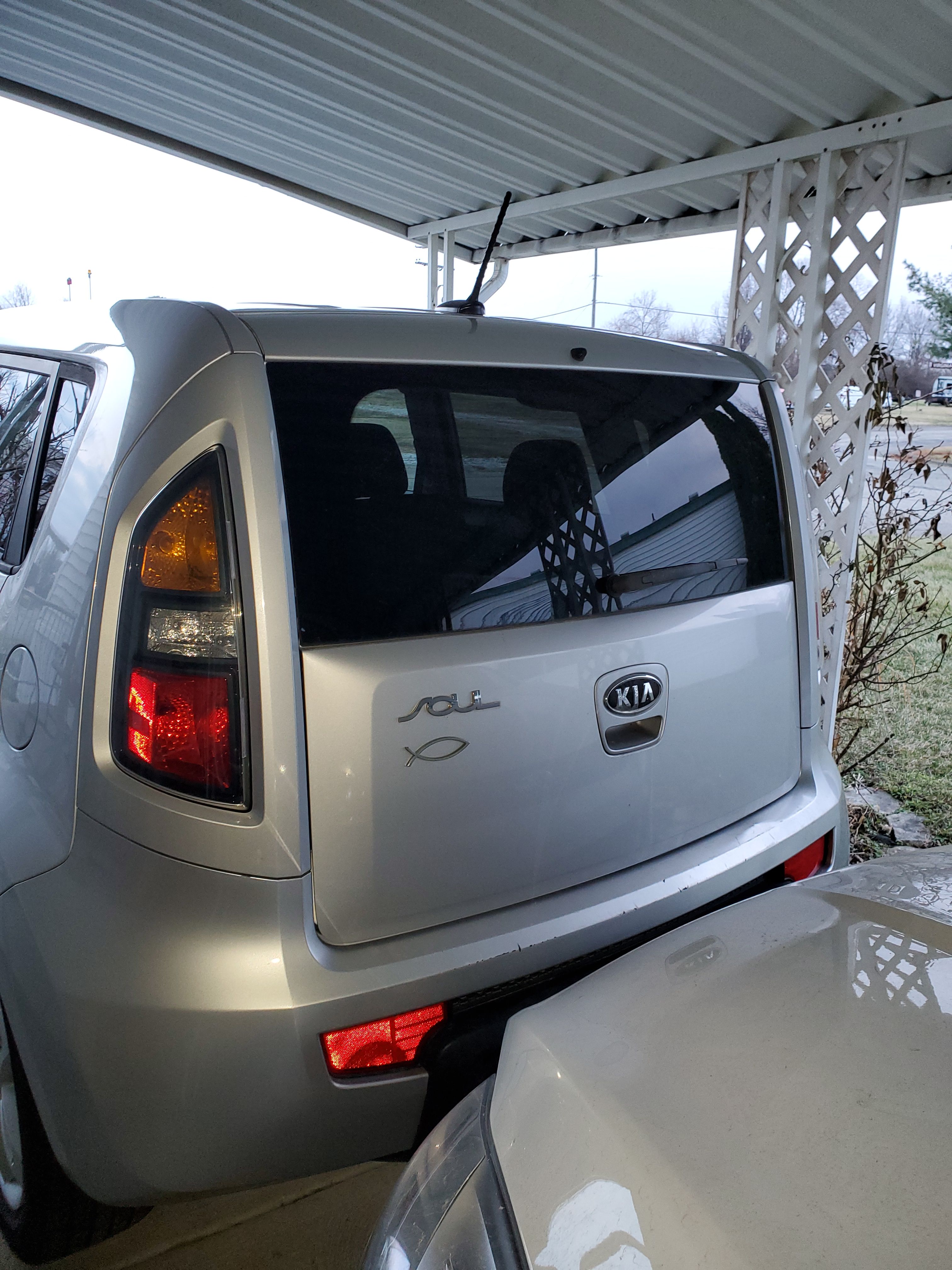 Used 2011 Kia Soul + FWD image 9
