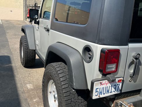 Used 2007 Jeep Wrangler Rubicon w/ Dual Top Group image 10